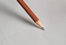 Czy należy usuwać listwy tynkarskie?