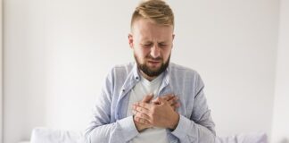 Jakie są objawy uszkodzonej poduszki silnika?